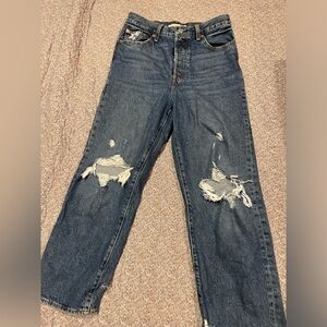 Levi’s jeans 
Style: Ribcage straight ankle 
Size: 29